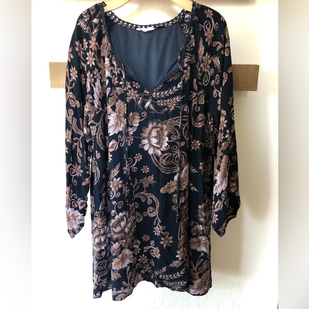 Entro|Bohemian Dark florals long sleeve dress, paisley with micro crotchet•••L